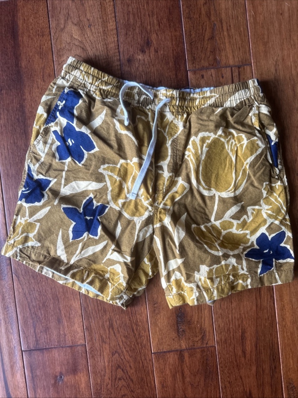 J Crew Men 6" Dock Shorts Floral Print Sz M NWT BG939 Preppy Pull On Linen Blend